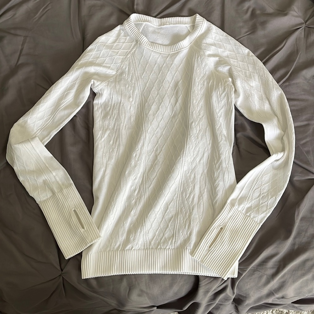 Lululemon White Long Sleeve Shirt, fits sizes 2-4